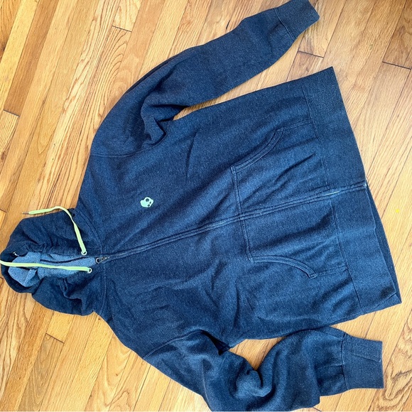 Skullcandy Men’s large zip up hooded sweatshirt. - Picture 2 of 4